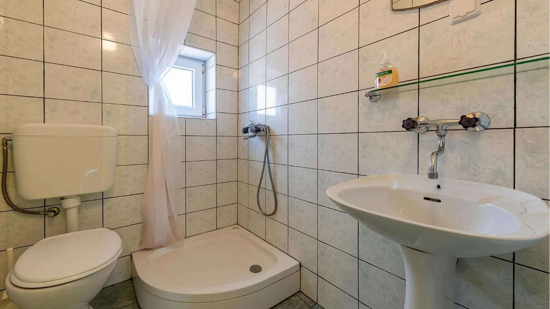 Cozy Apartment In Povljana With Wifi 크로아티아